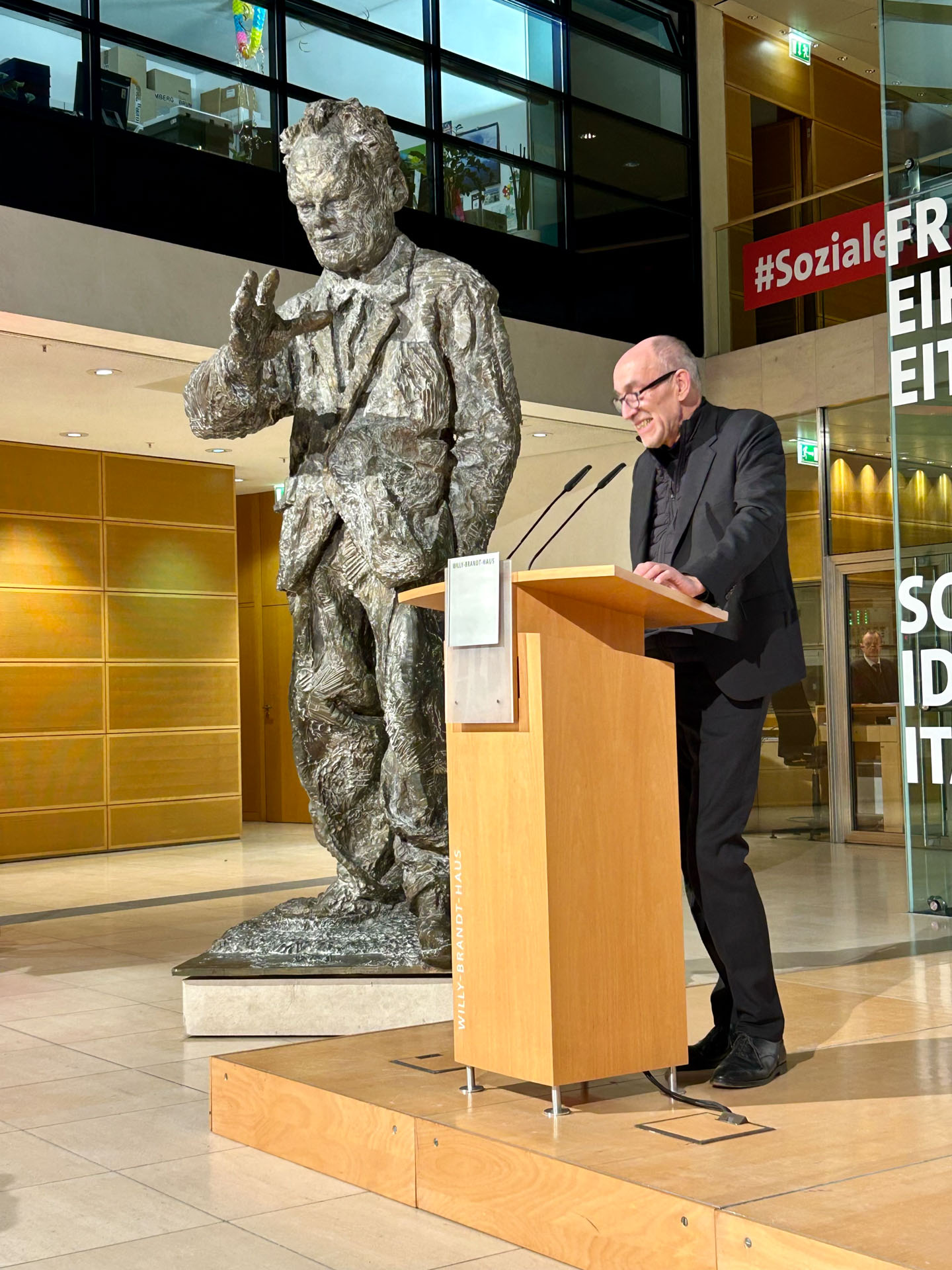 Peter-Matthias Gaede (Vositzender der Jury)